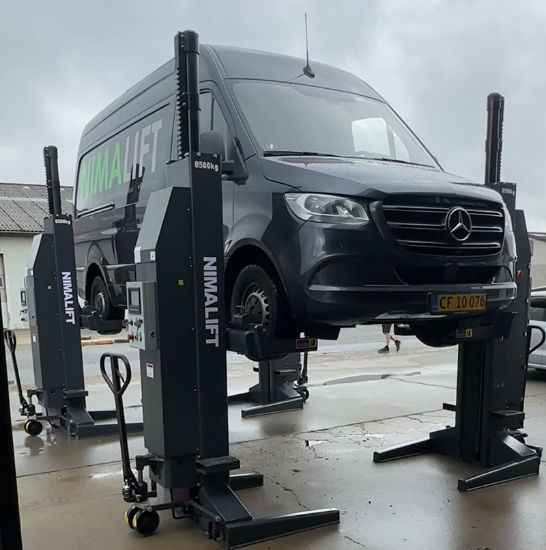 Bild på Montering af Lastbilløfter (samling og programering)